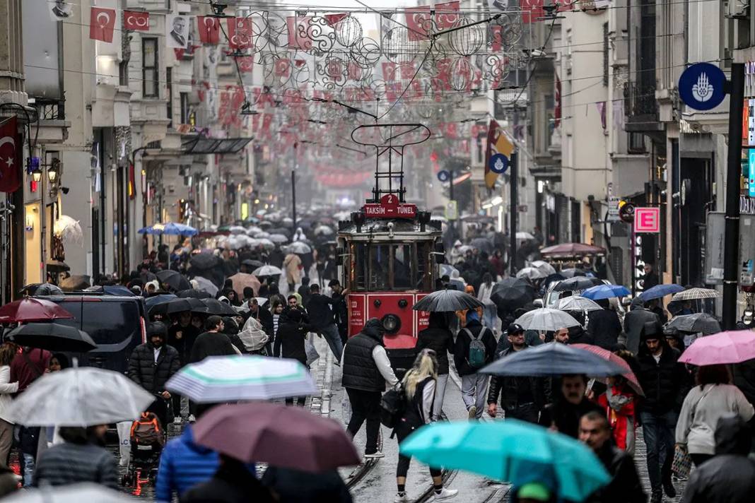 Bugün hava buz kesecek! Sağanak yağış başladı 3